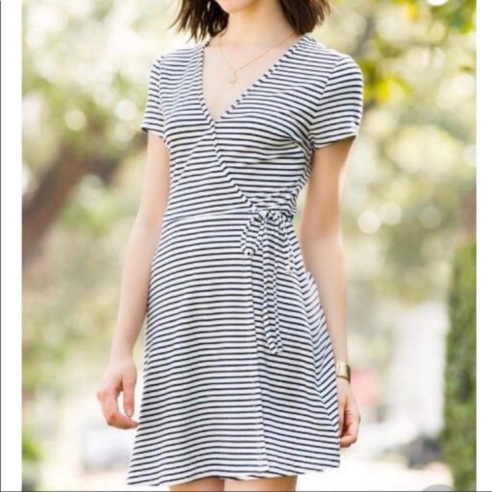 EUC Francescas striped wrap tshirt dress